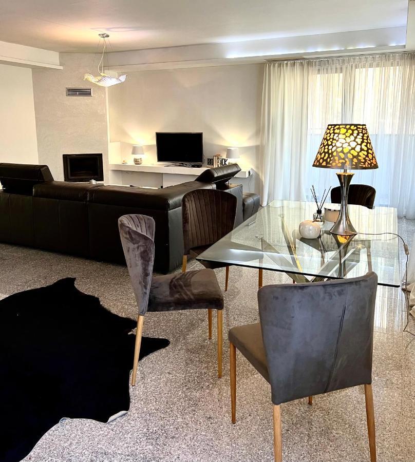 Koliba Apartments Bratislava Luaran gambar