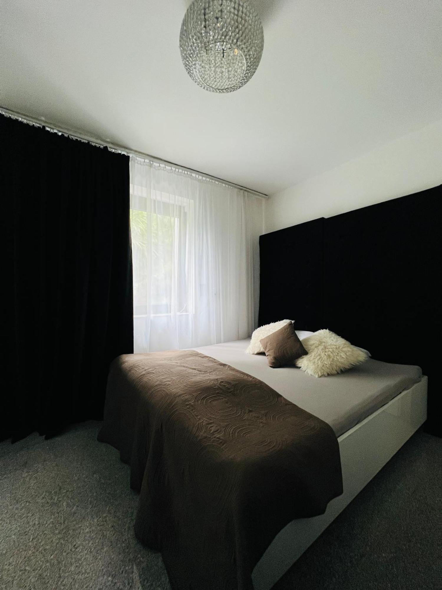 Koliba Apartments Bratislava Luaran gambar